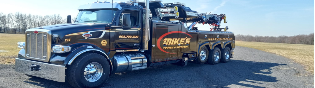 Mike's Towing & Recovery Inc. company banner