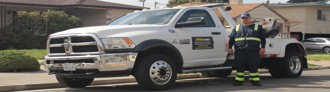 Spark Towing in San Diego company banner