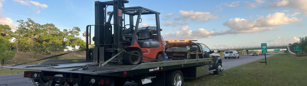 Flash Auto Towing LLC company banner