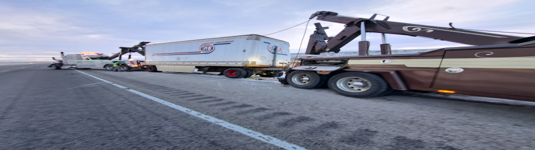 M TOWING company banner