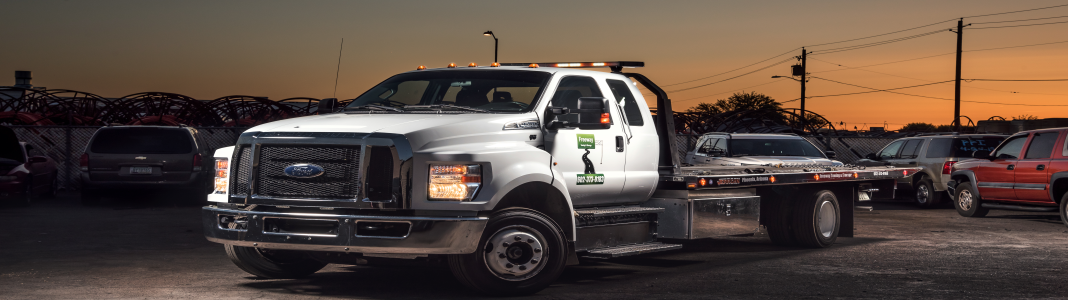 Freeway Towing & Storage company banner