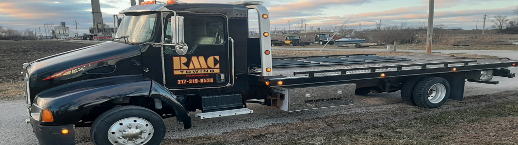 RMC Towing company banner